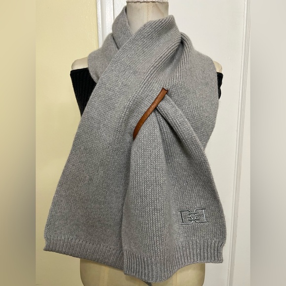 New- Bally Men’s Scarf - Picture 6 of 15
